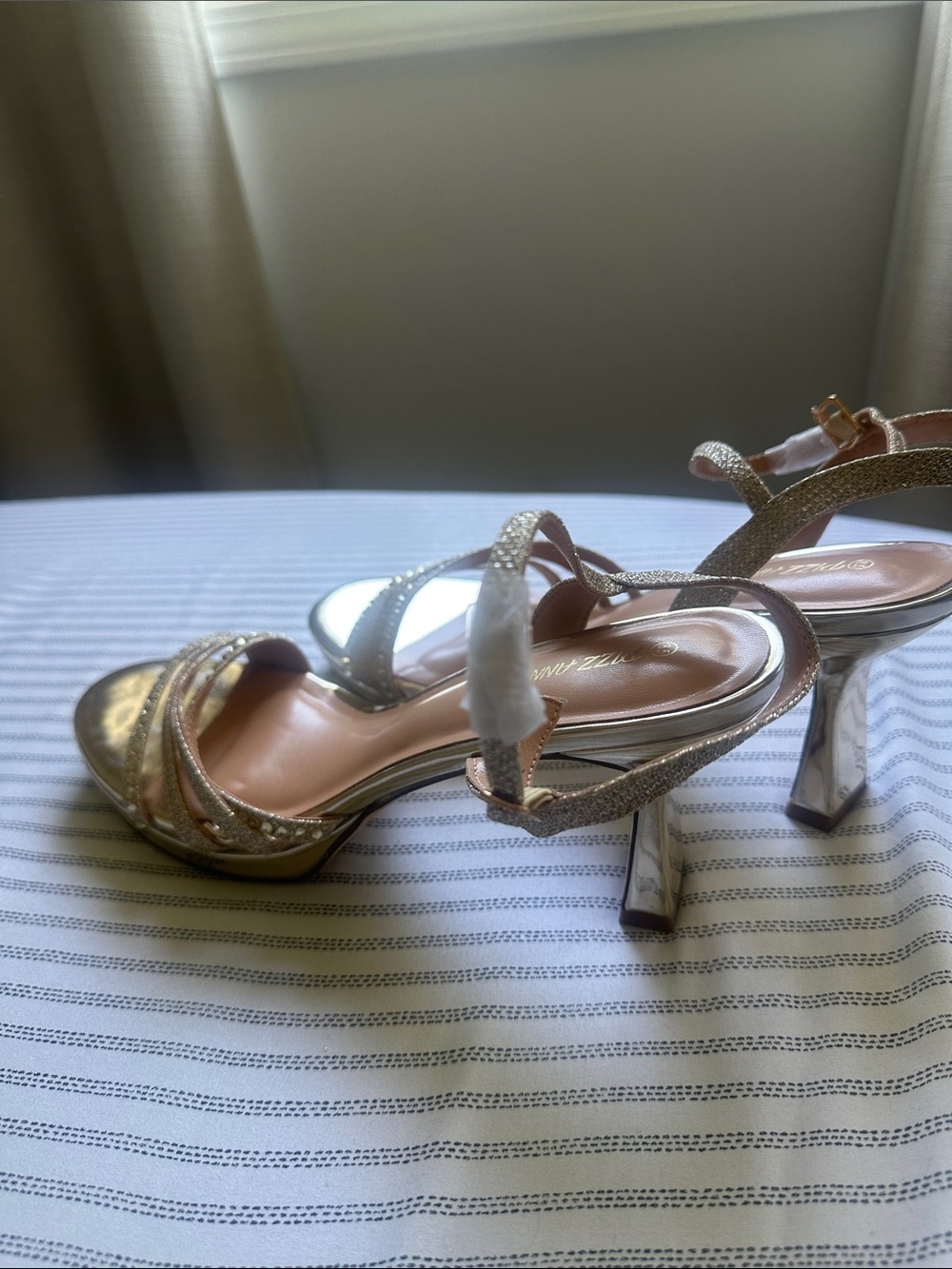 Franco Sarto Gold Glitter Open-Toe Ankle-Strap Heels size 8.5 - Picture 2 of 5
